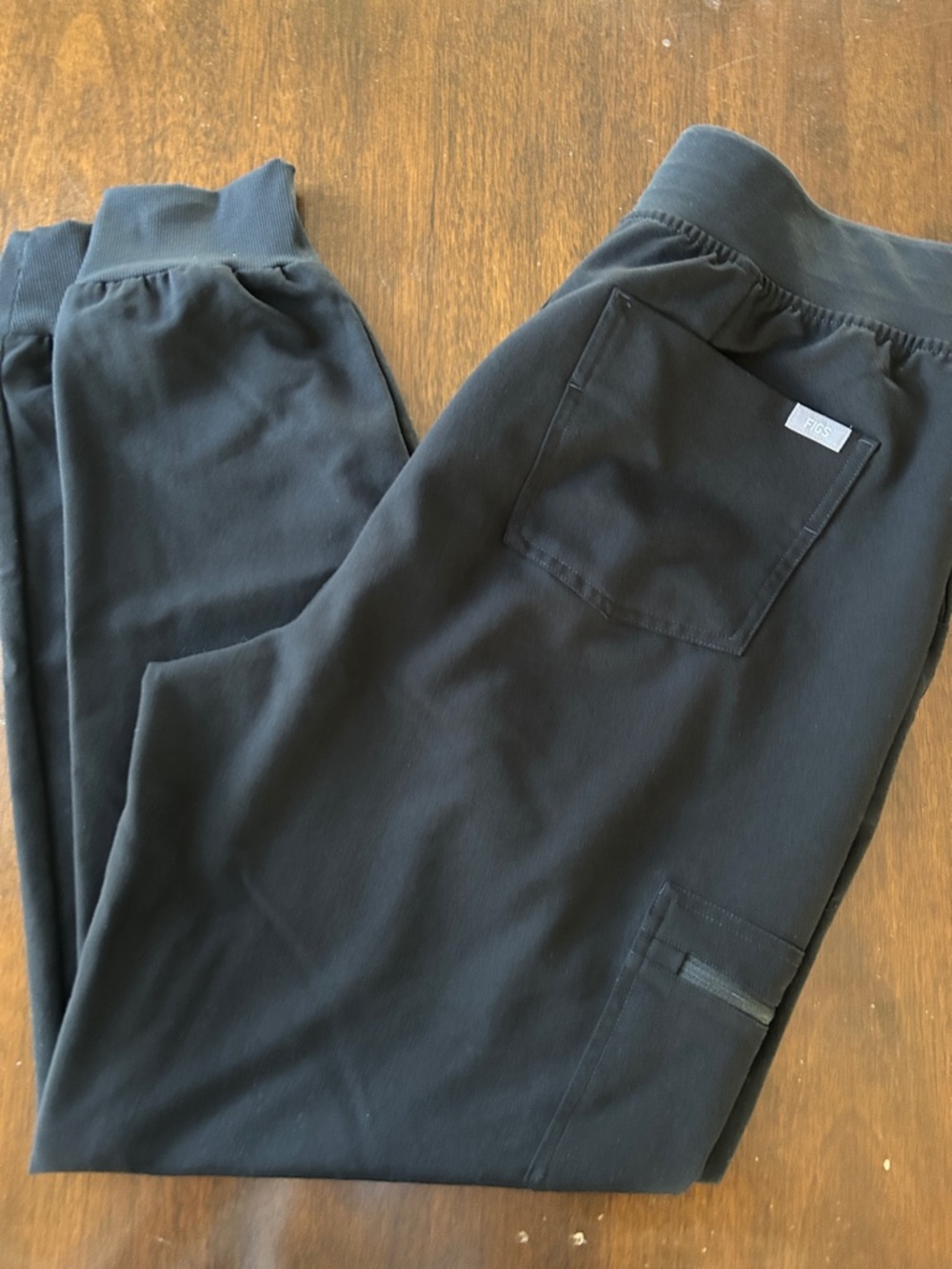 Women’s Black Figs Scrub Pants